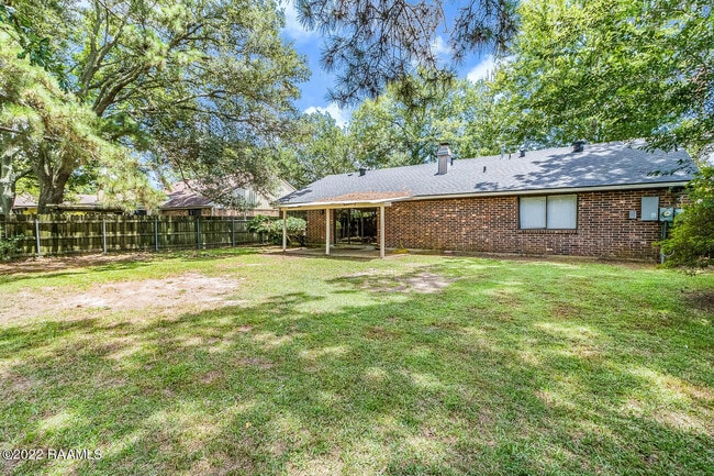 Building Photo - 103 Pinion Cir