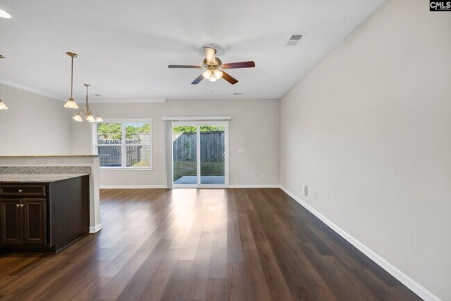 Building Photo - 493 Dawsons Park Wy