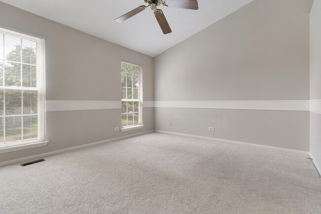 Building Photo - 1171 Regency Dr