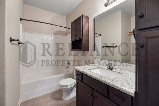 Building Photo - 13619 W Hunters View Ct