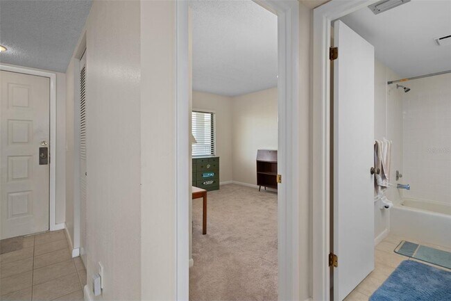 Building Photo - 8211 Brent St