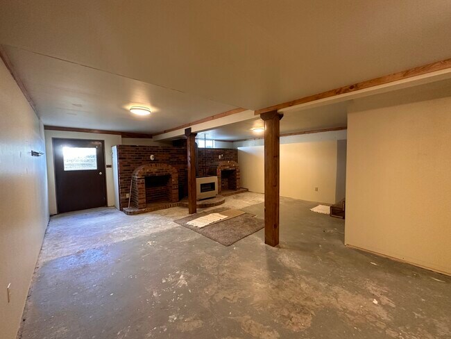 Building Photo - 3206 W 1000 N