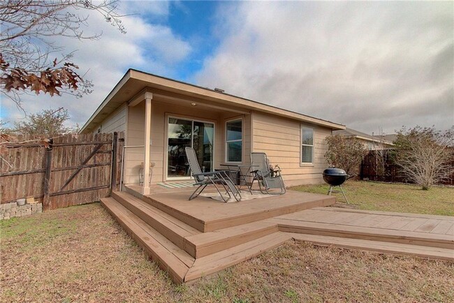 Building Photo - 1107 Canada Wild Dr