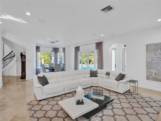 Building Photo - 14321 Jockey Cir