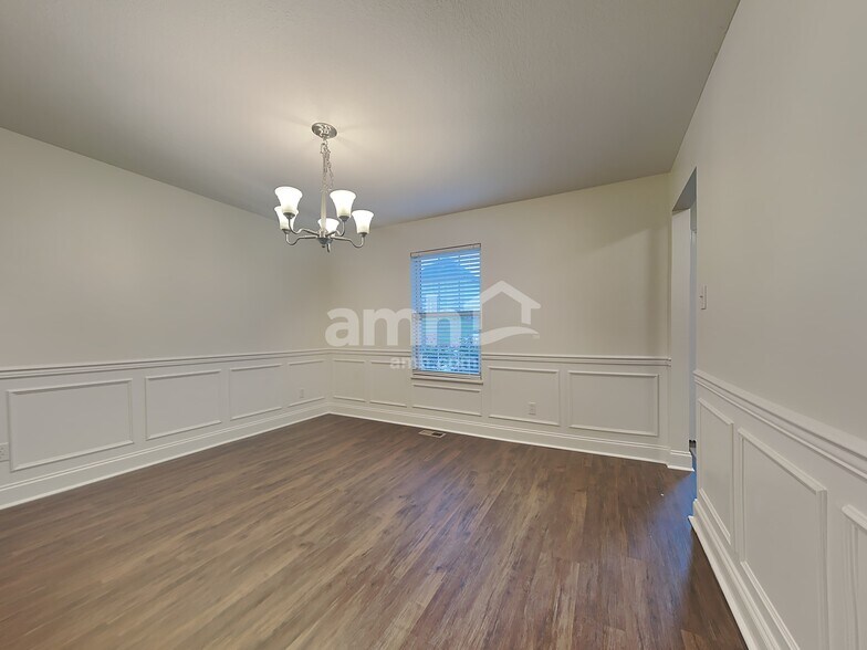 Building Photo - 4818 Ivy Rose Dr