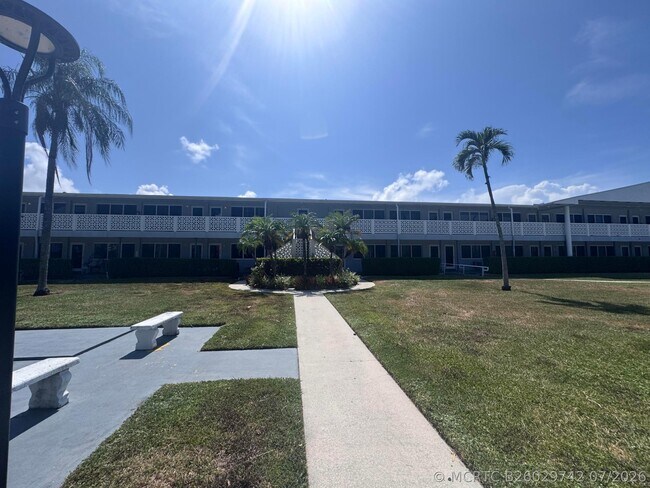 Building Photo - 600 Layne Blvd