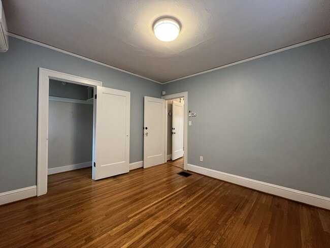 Building Photo - Charming 4-Bedroom Portland Home with Spac...