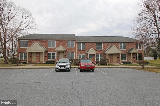 Building Photo - 63 N Cherry St