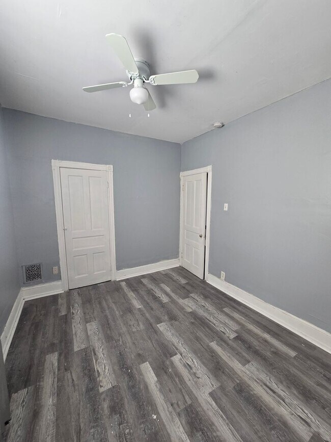 Building Photo - 5122 Greene St