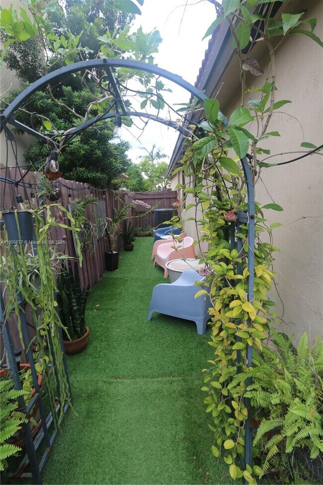 Building Photo - 24123 SW 118 Ave