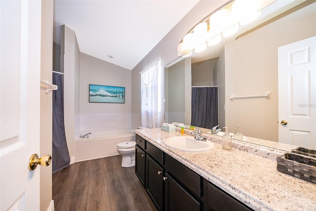 Building Photo - 510 Canary Island Cir