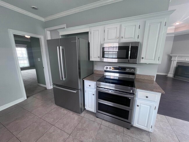 Building Photo - 516 Crepe Myrtle Loop