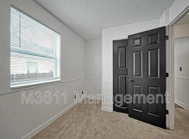 Building Photo - 1121 N 29th St