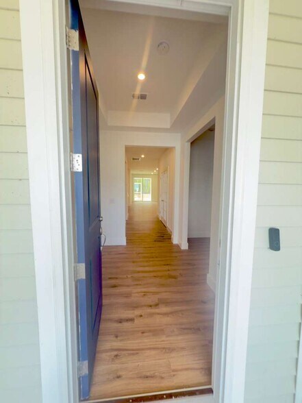 Building Photo - 25 Mainland Lakes Dr