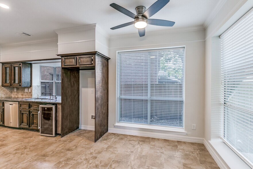 Building Photo - 2908 Shadywood Ln