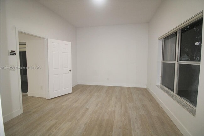 Building Photo - 16223 Emerald Cove Rd
