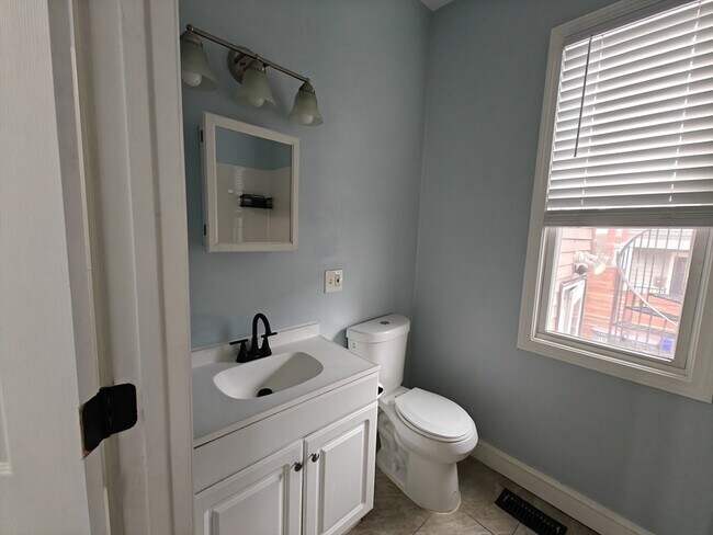 Building Photo - 102 Mt Pleasant Ave