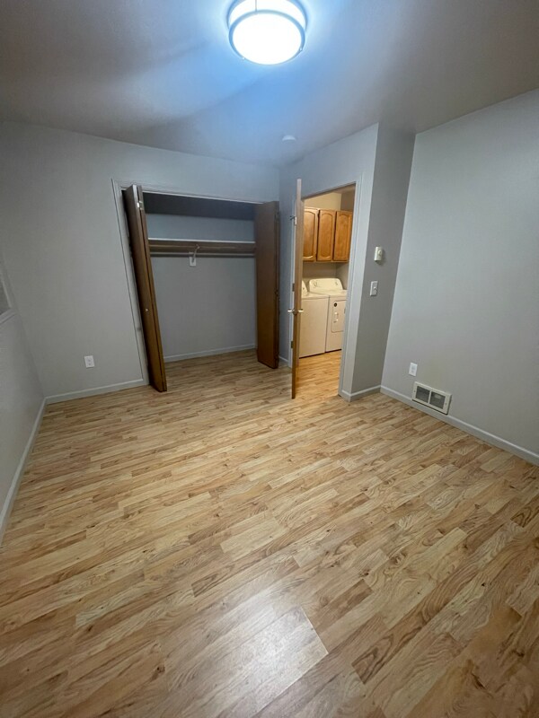 Building Photo - 6787 Badger St