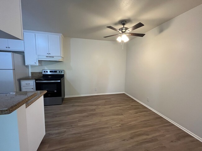 Building Photo - 2 Bedroom Condo in Diamond Bar