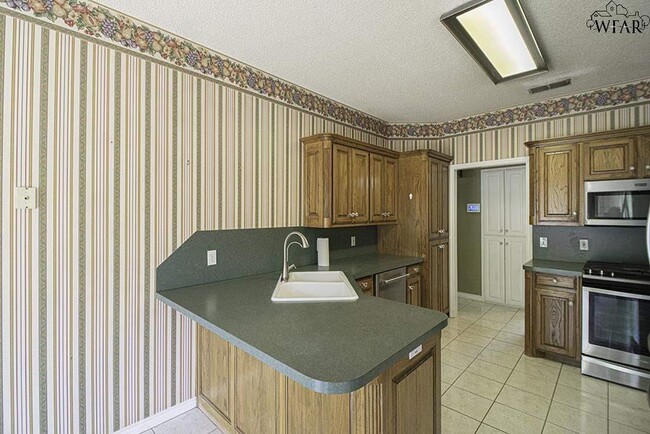 Building Photo - 4850 Tortuga Trail