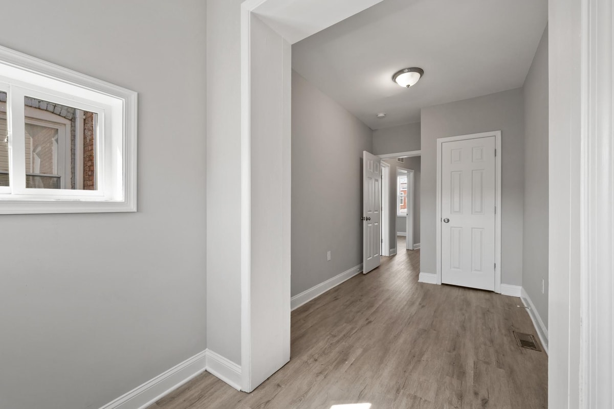 Building Photo - 665 Dumbarton Ave