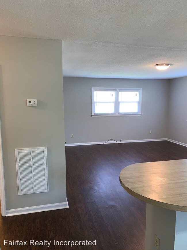 Building Photo - 3 br, 2 bath House - 3221 Dearborn Drive