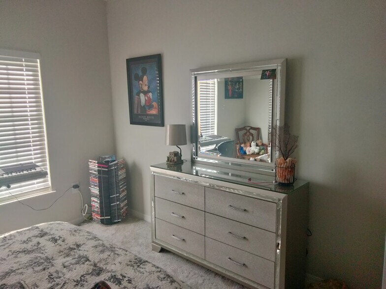 Building Photo - 520 Florida Club Blvd