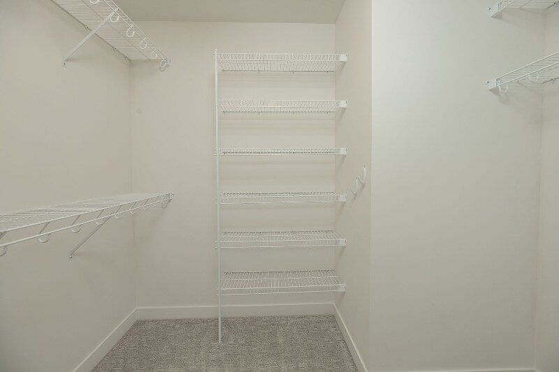 Building Photo - 3715 Fernwood Ln SW