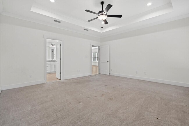 Building Photo - 655 Norman Ln