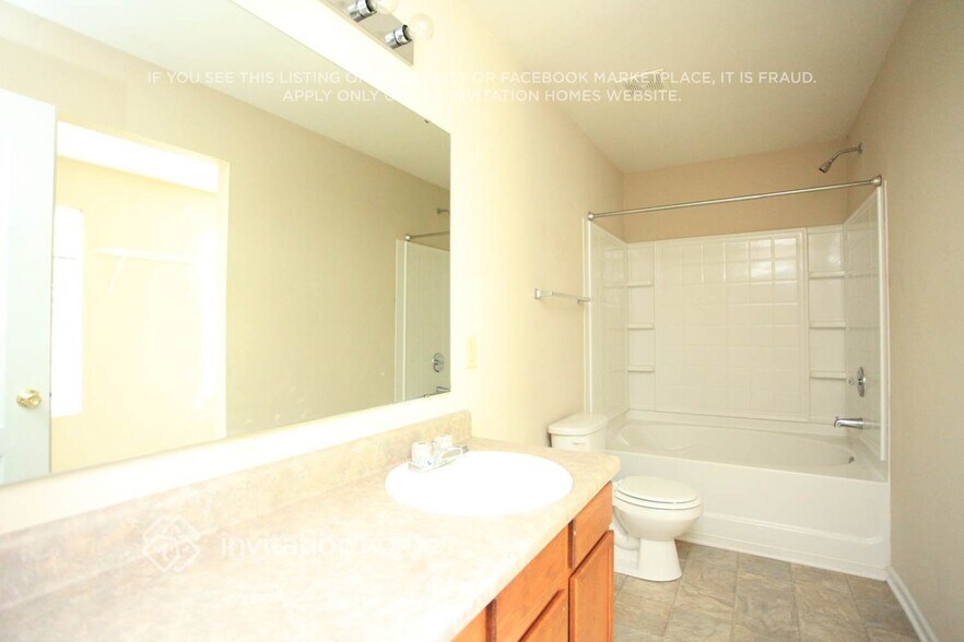 Building Photo - 5425 Idlewild Rd N