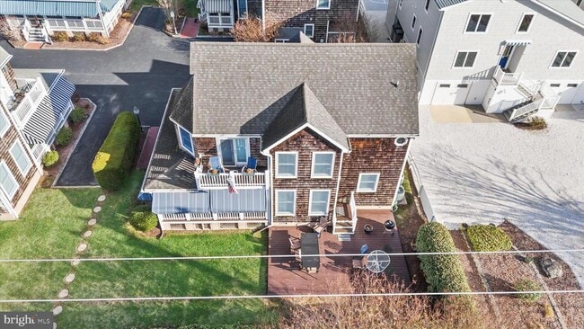 Building Photo - 330 Garfield Pkwy