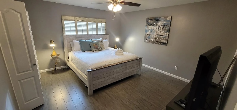 Building Photo - 8220 E Northland Dr