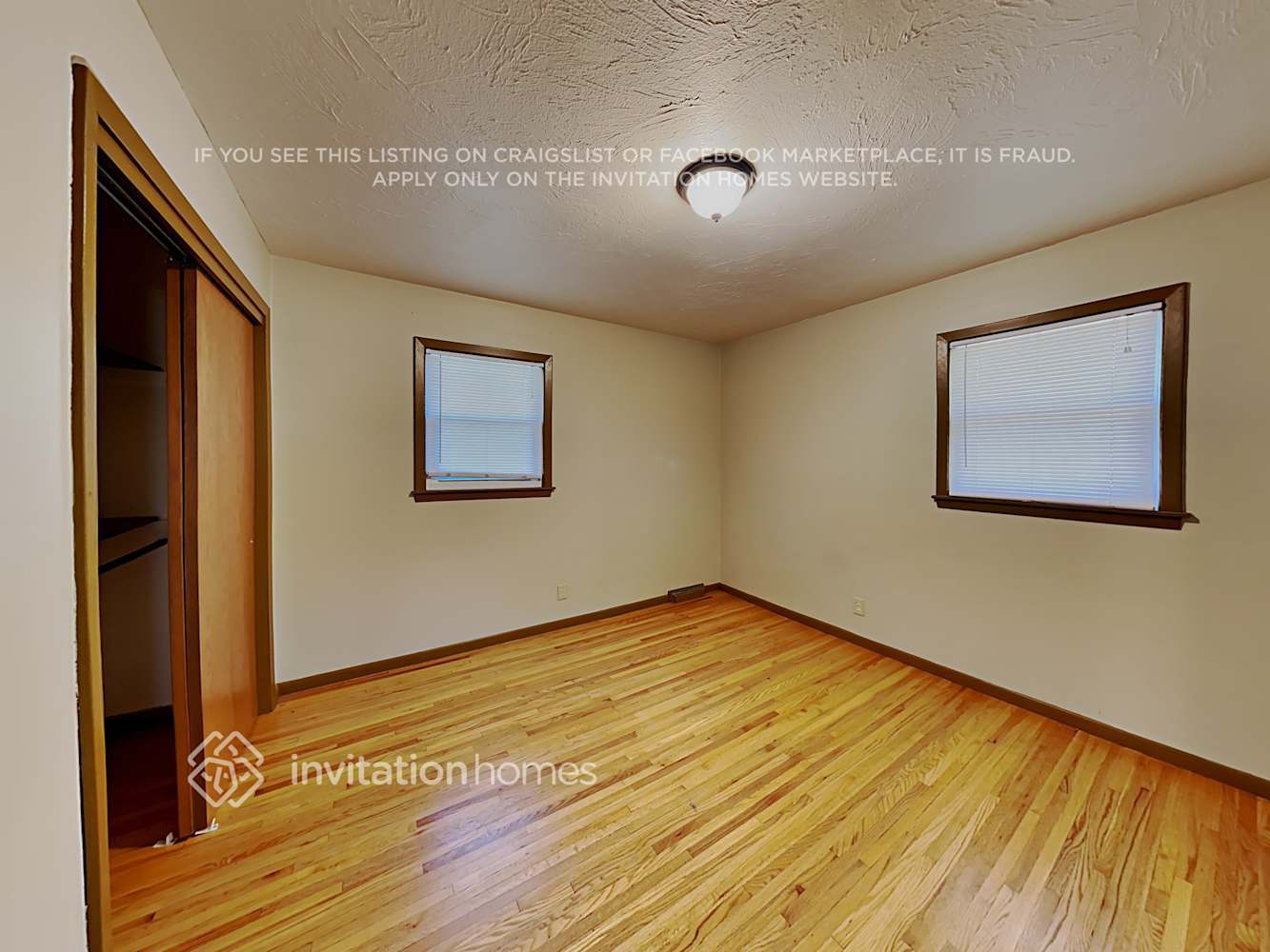 Building Photo - 17477 Java Ct N