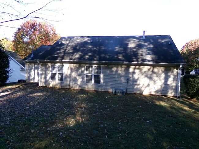 Building Photo - Near Silas Creek and Stratford Road