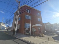 Building Photo - 74 W Main St