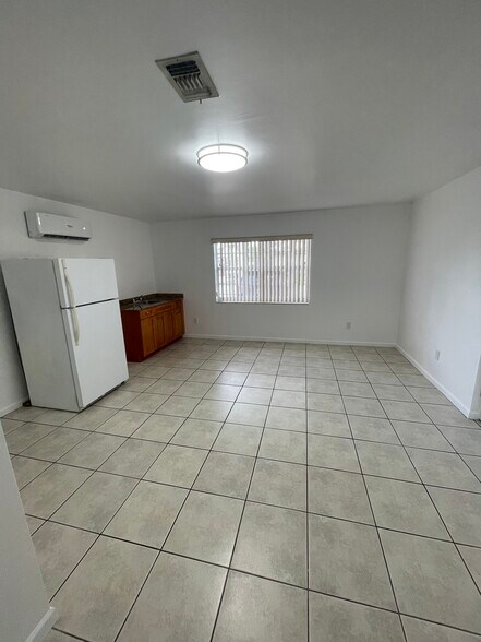 Primary Photo - 11375 SW 45th St