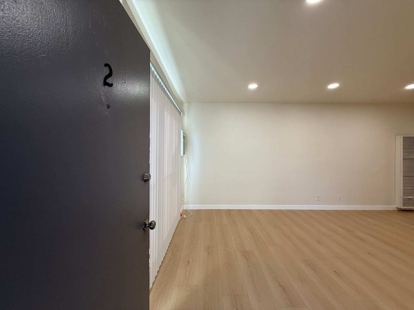 Building Photo - 7339 Woodman Ave