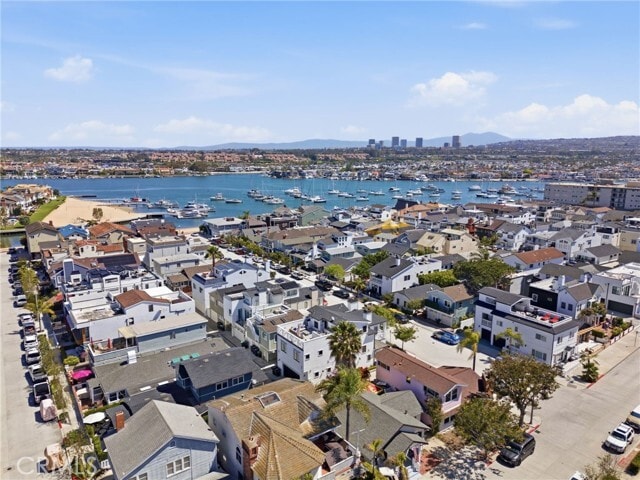 Building Photo - 305 Montero Ave