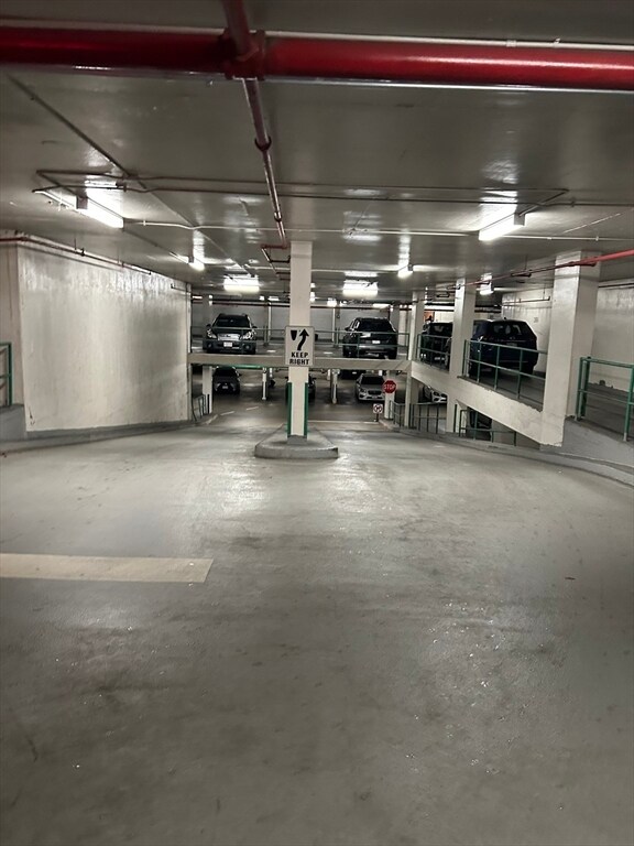 Building Photo - 77 Pond Ave