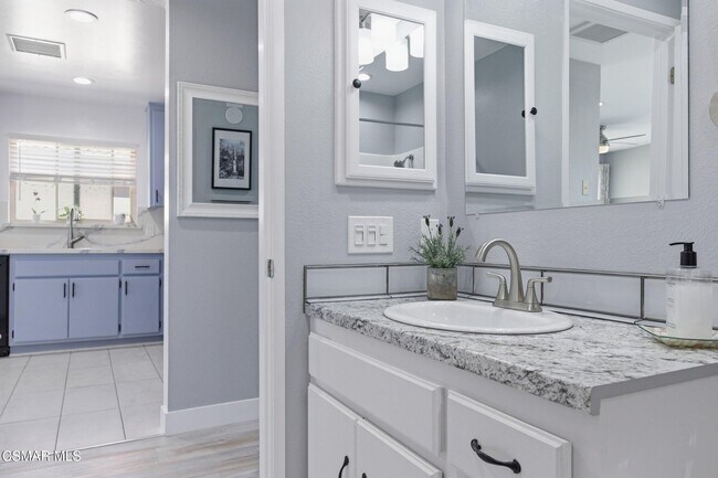 Building Photo - 254 Sequoia Ct