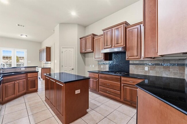 Building Photo - 1301 David Cove