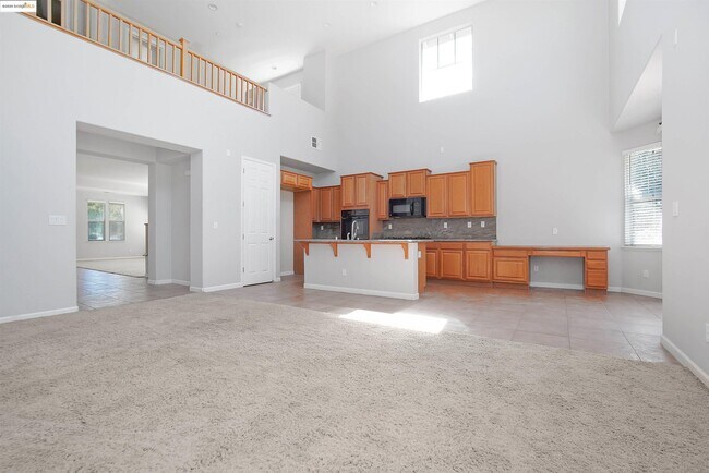 Building Photo - 2765 St Andrews Dr