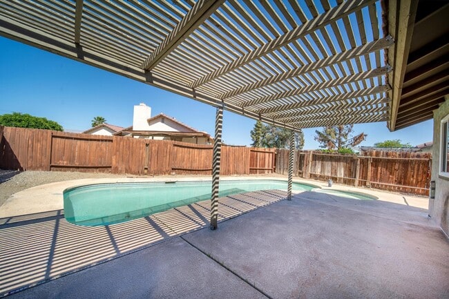 Building Photo - 81402 Palmwood Dr