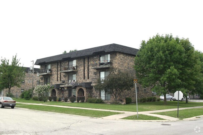 Building Photo - 8101 W 84th St