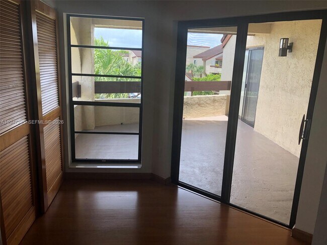 Building Photo - 8850 SW 123rd Ct