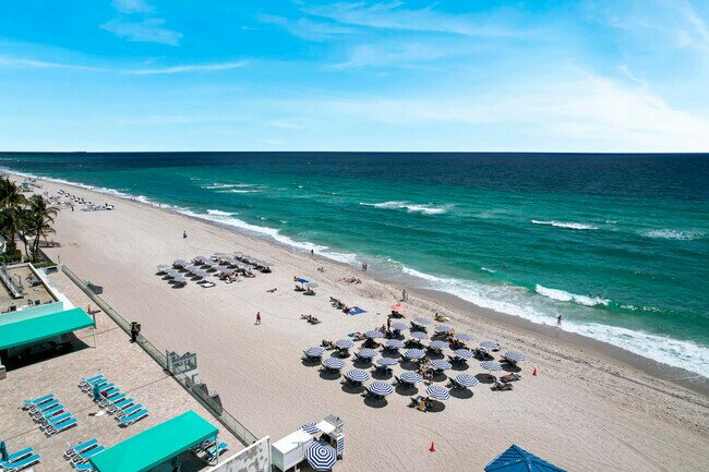 Building Photo - 3725 S Ocean Dr