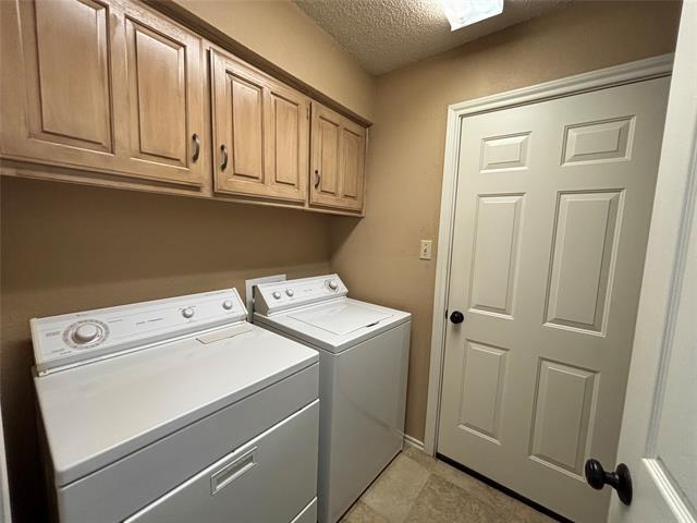 Building Photo - 1412 Brookshire Dr