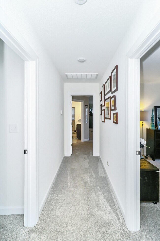 Building Photo - 221 Wilson Dr
