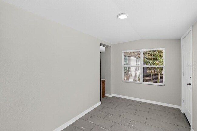 Building Photo - 5480 Lake Tyner Dr