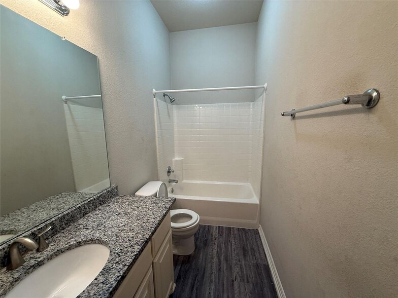Building Photo - 7341 Chambers Ln